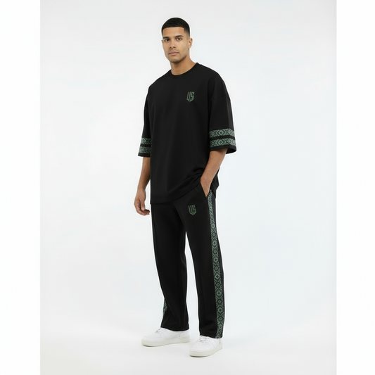 The Everyday Oversized T-Shirt - Black